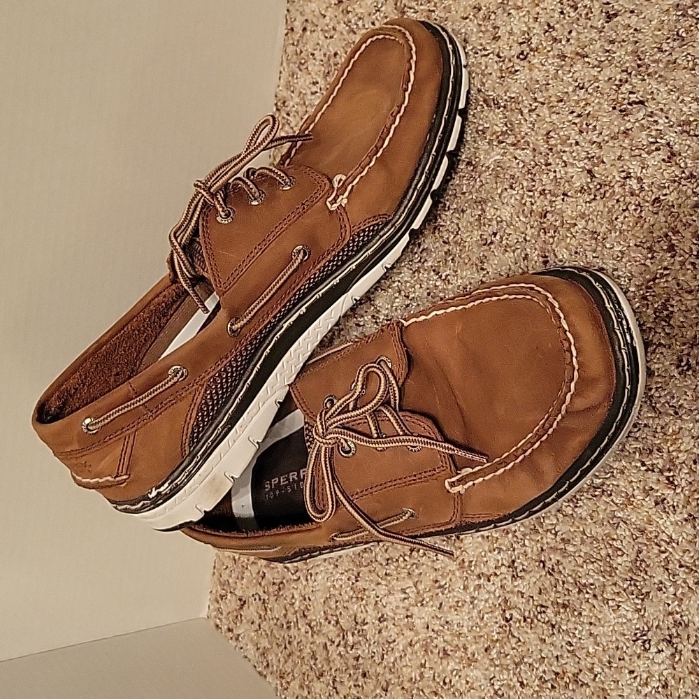 Sperry Mens loafers sz 12